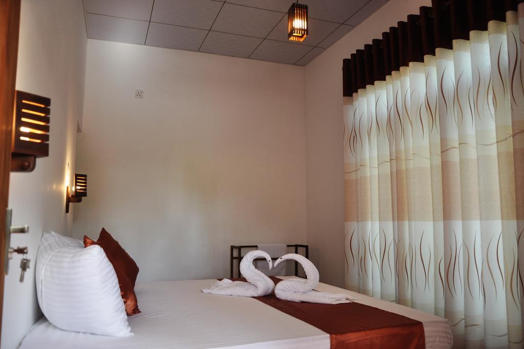 Coconut Garden House Hotel Udawalawe Kültér fotó