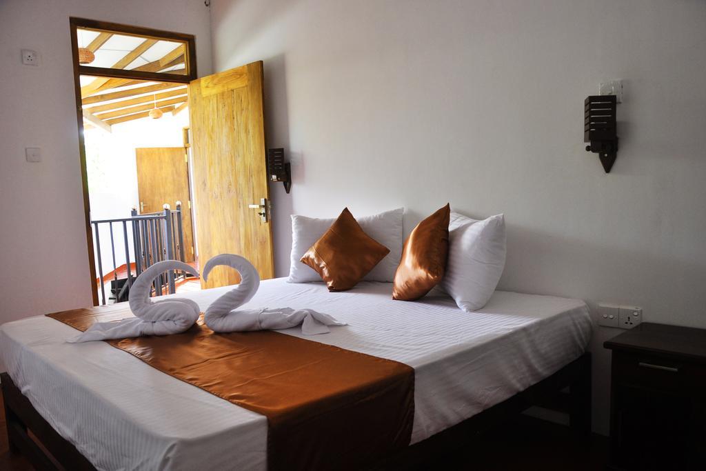 Coconut Garden House Hotel Udawalawe Kültér fotó