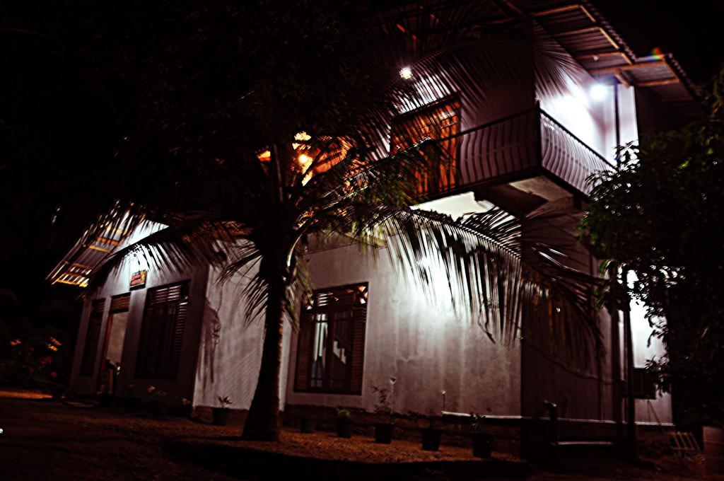 Coconut Garden House Hotel Udawalawe Kültér fotó